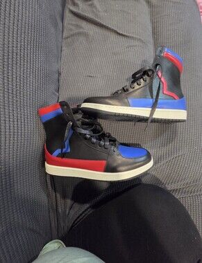 High Valley - Men's High-Top Sneakers in Black with Blue & Red Accents